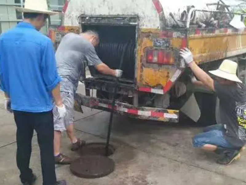开发区专业管道疏通;高压清洗管道;清理化粪池吸污水